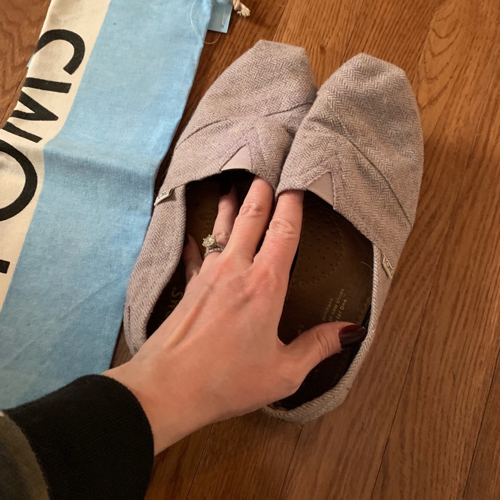 Toms